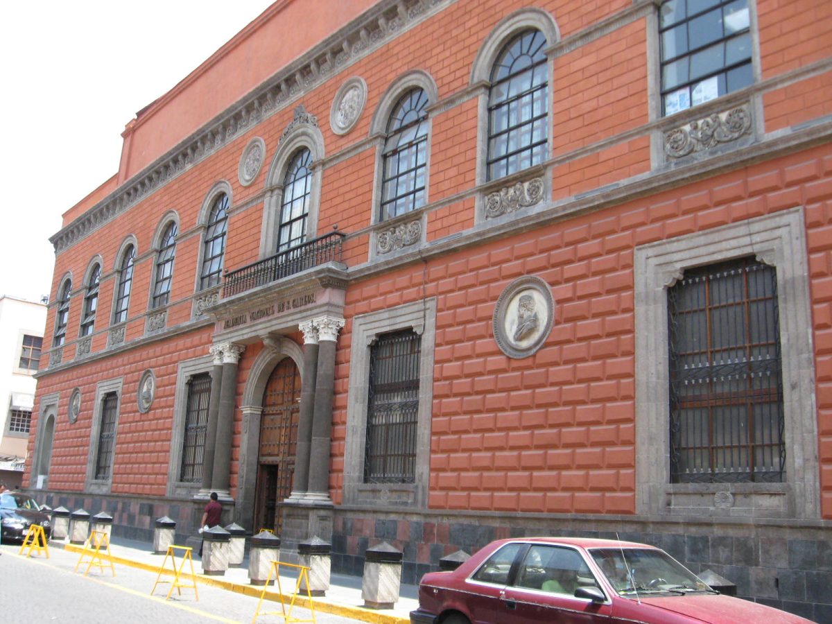 San Carlos Academy