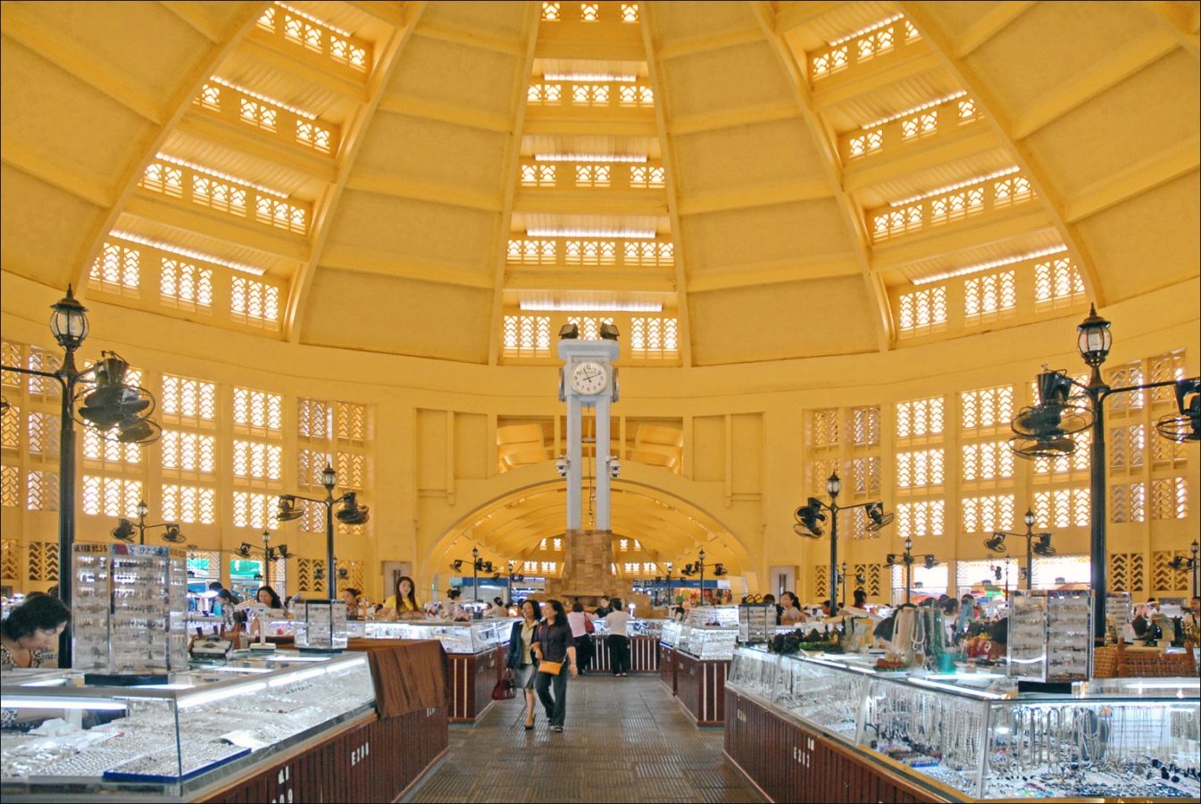 Psar Thmei Central Market