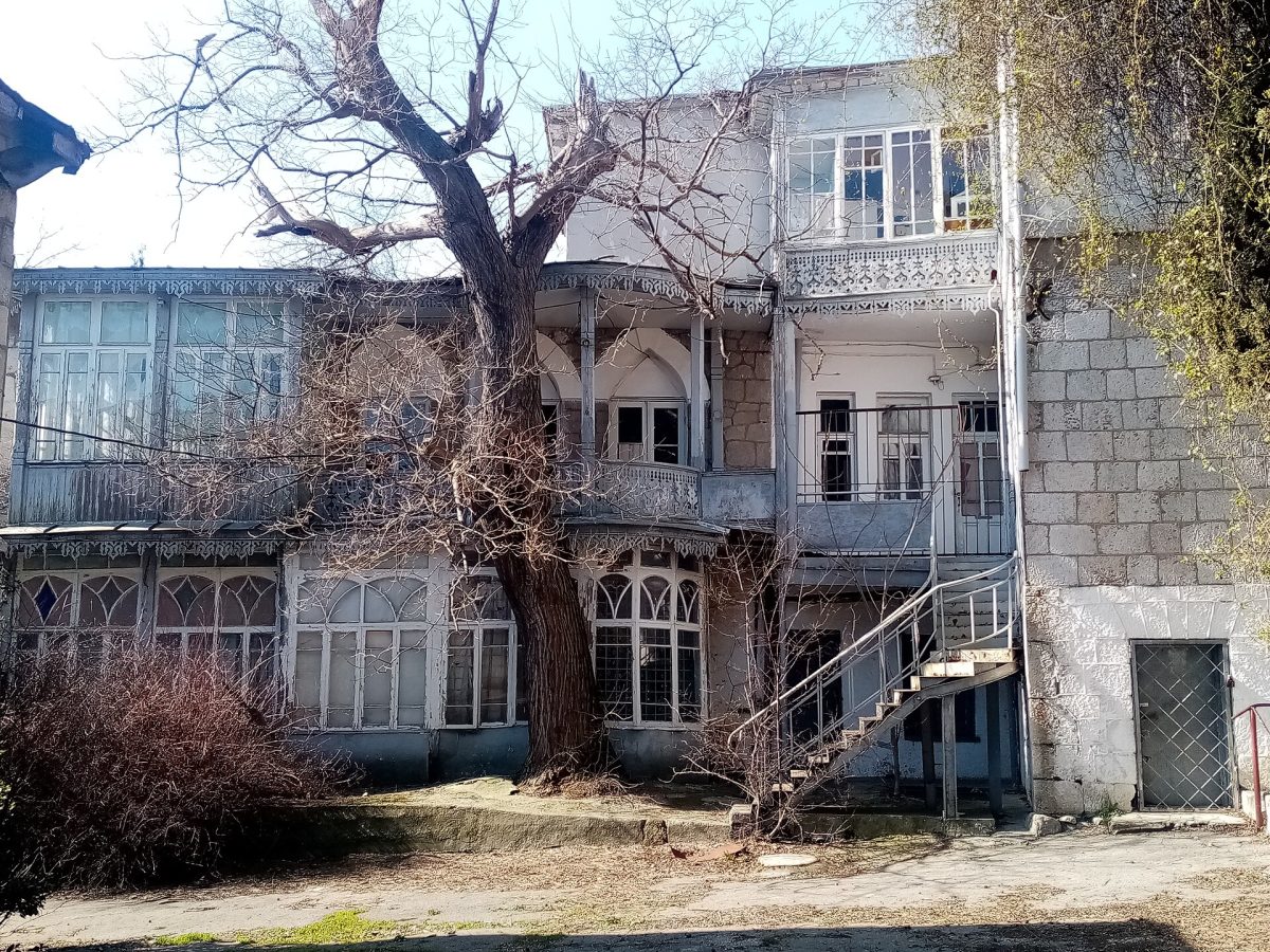 Дача Лутовиновых (Алупка)