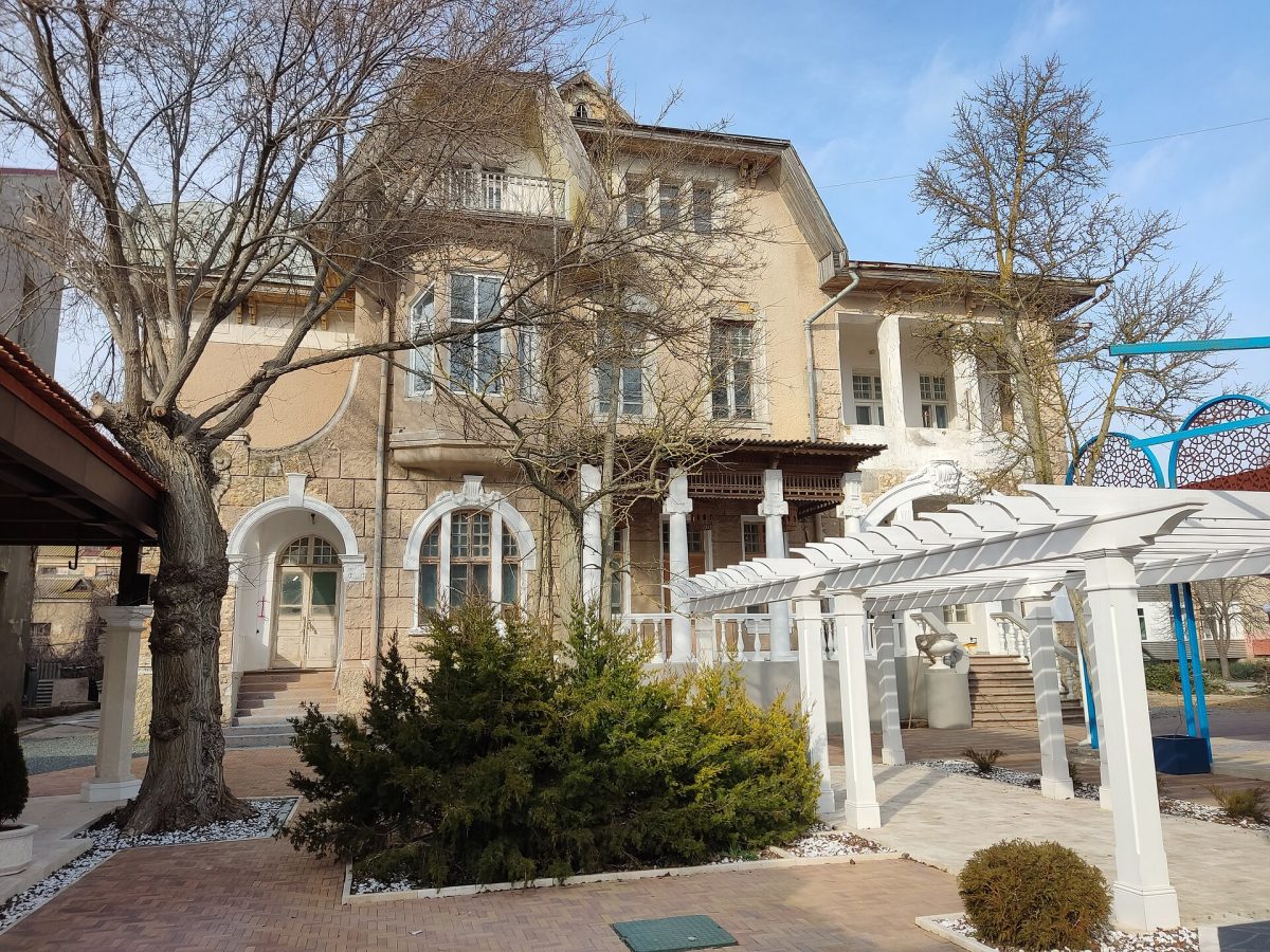 Riviera Dacha