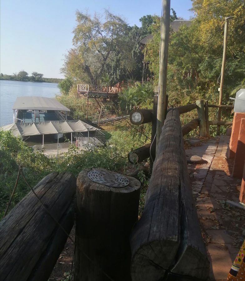 Гостиница Чобе Марина Лодж