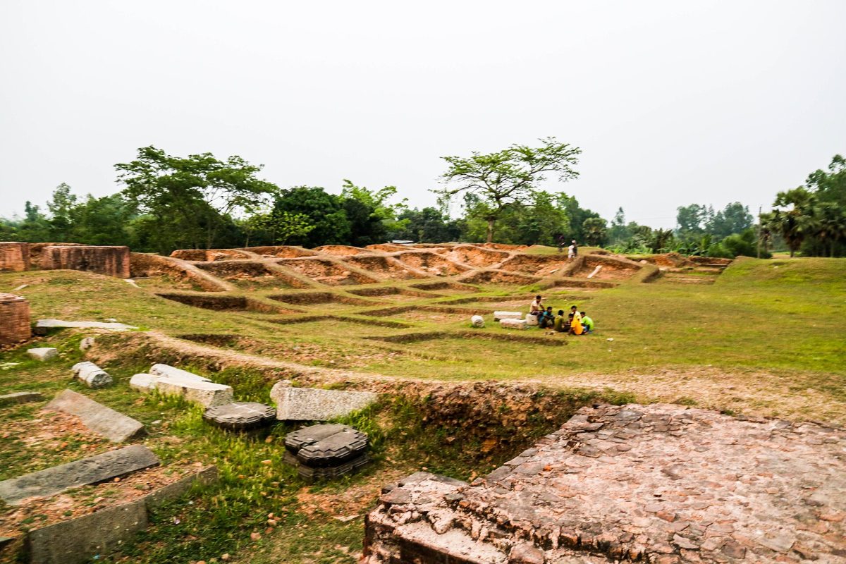 Dhamoirhat Subdistrict