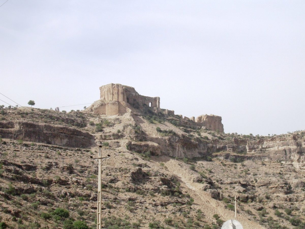 Galeh-Dokhtar Fortress