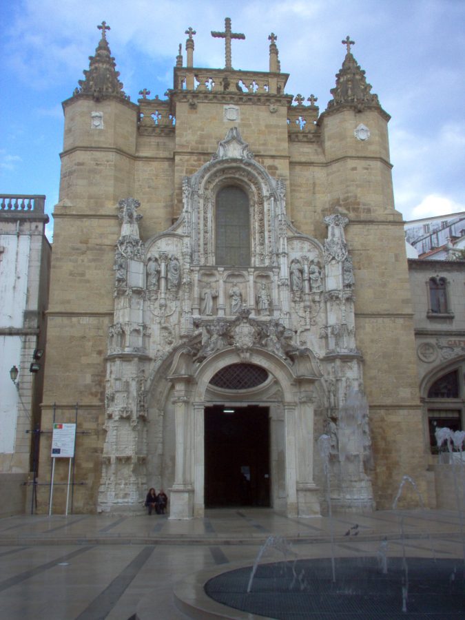 Santa Cruz Monastery