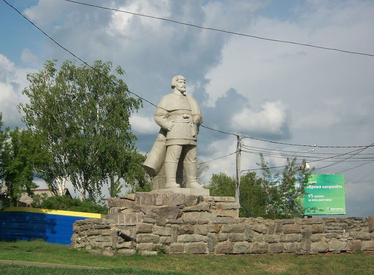 Памятник Емельяну Пугачёву
