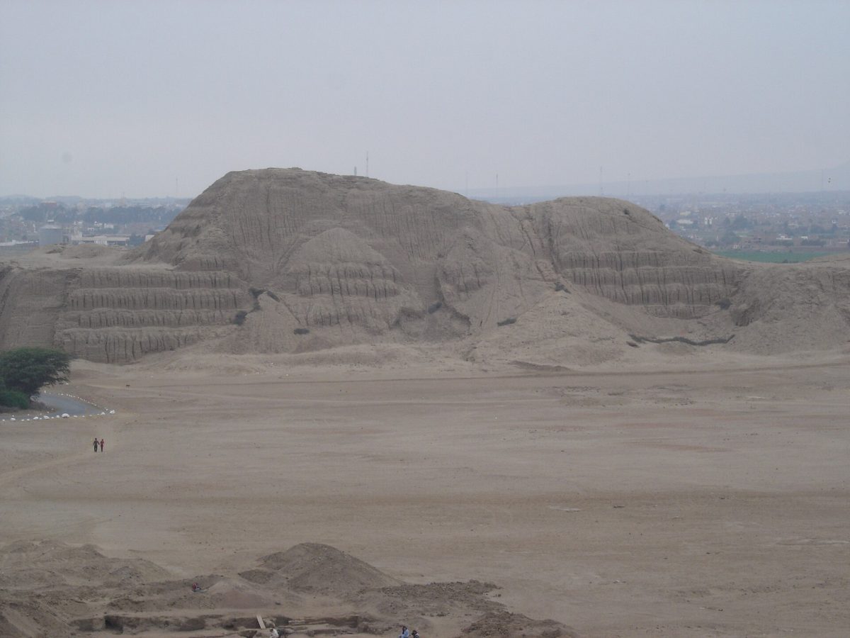 Huaca del Sol Park