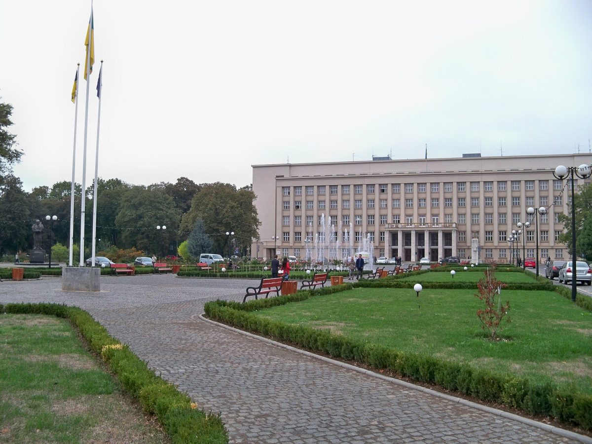 Площадь Народная
