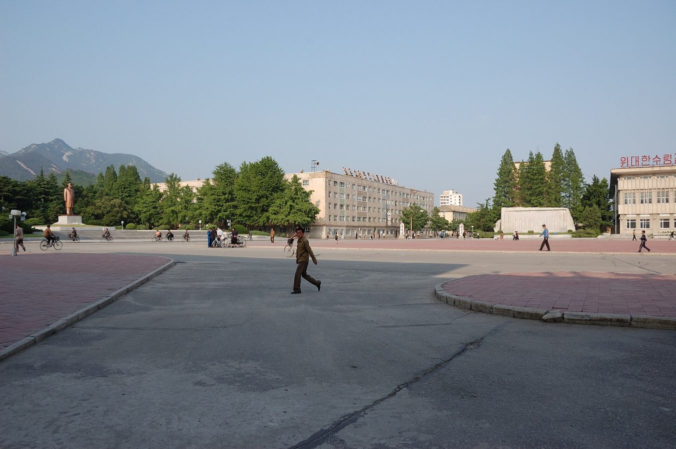 Площадь Хэджу
