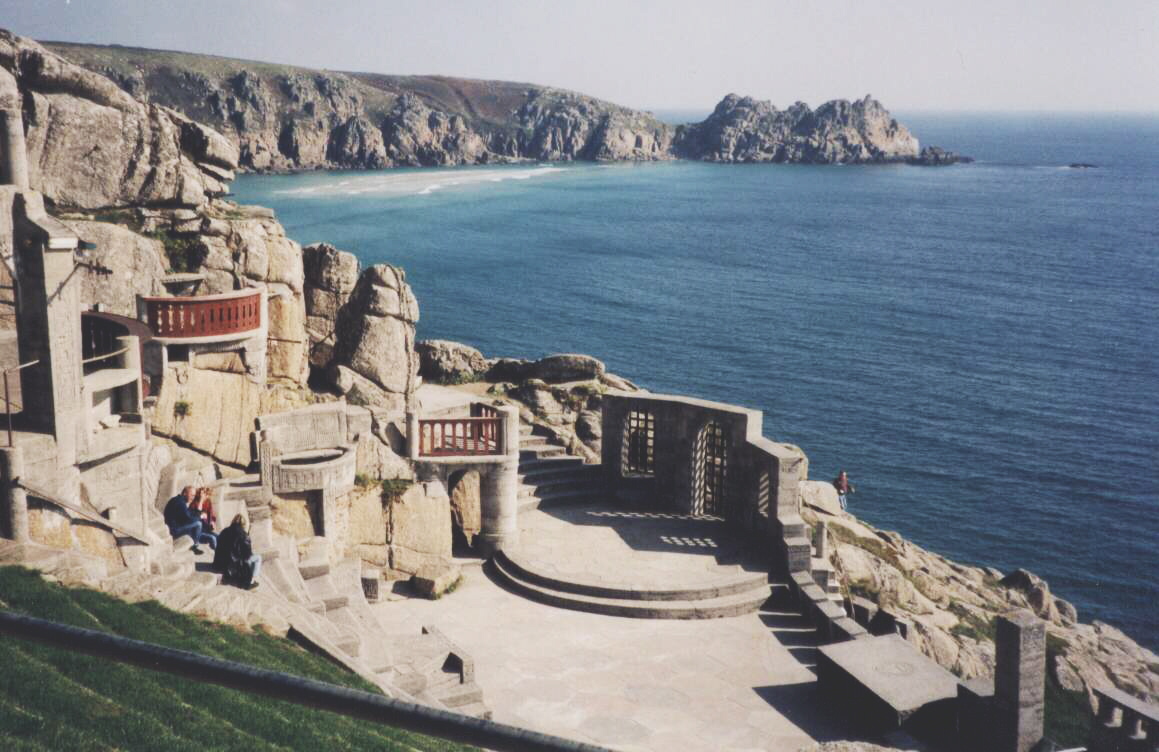 Minak Theatre