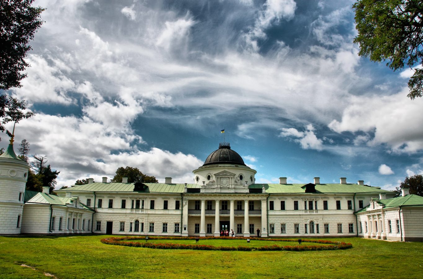 Tarnowski Estate