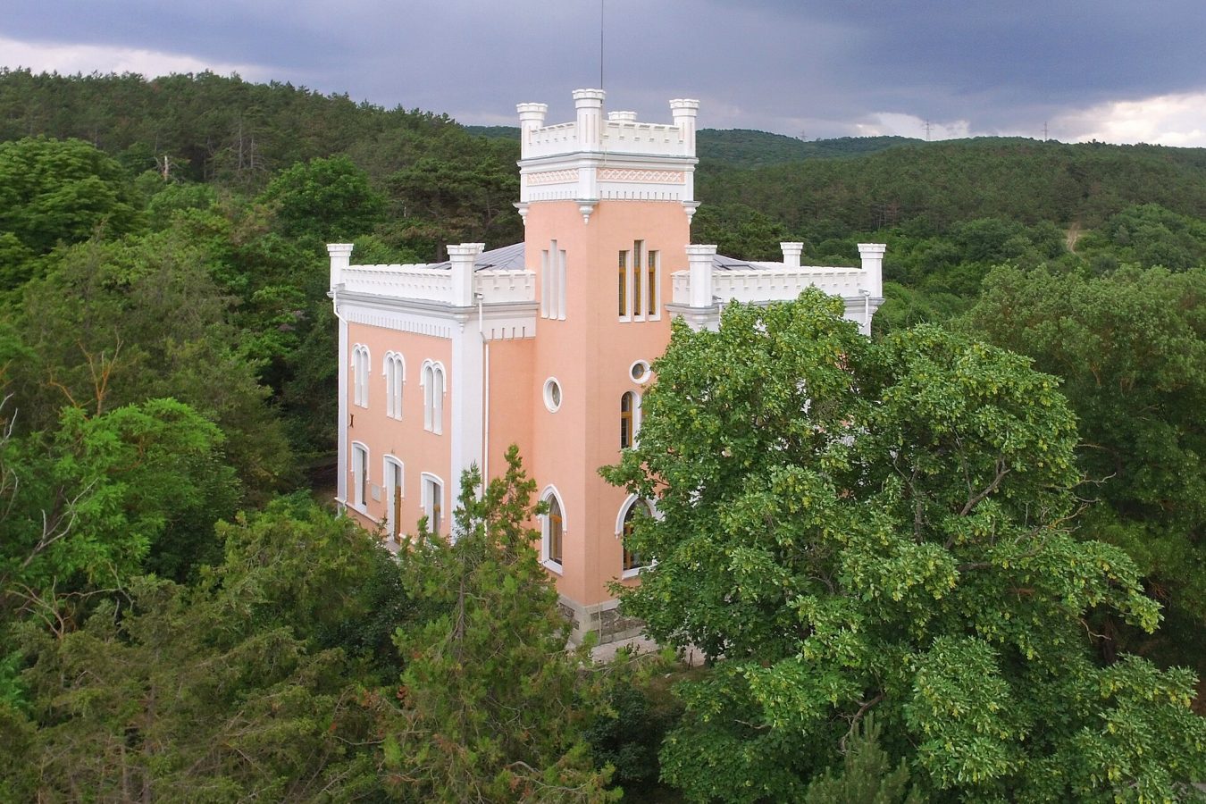 Kessler-Fersman Castle