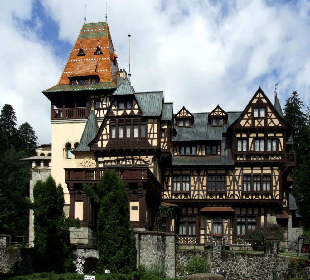 Pelișor Castle